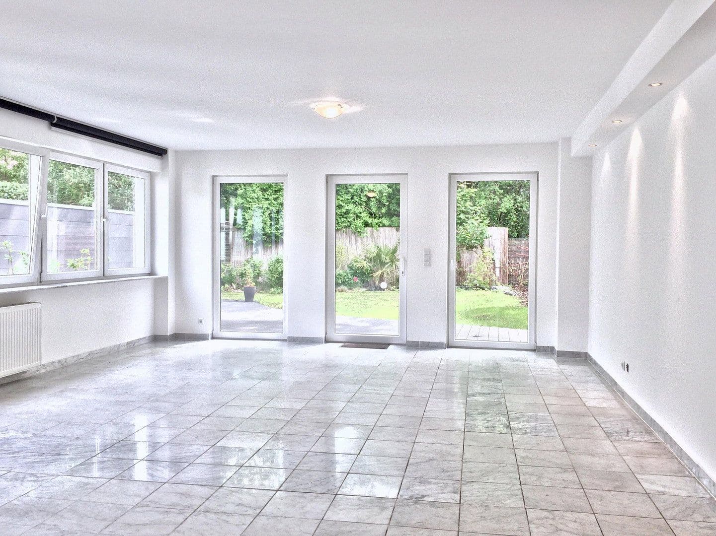 Prodej domu 165 m², pozemek 381 m², Köln, Severní Porýní-Vestfálsko Prodej domu 165 m², pozemek 381 m², Köln, Severní Porýní-Vestfálsko