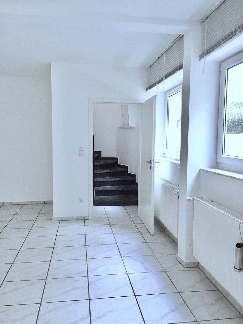 Prodej domu 165 m², pozemek 381 m², Köln, Severní Porýní-Vestfálsko Prodej domu 165 m², pozemek 381 m², Köln, Severní Porýní-Vestfálsko