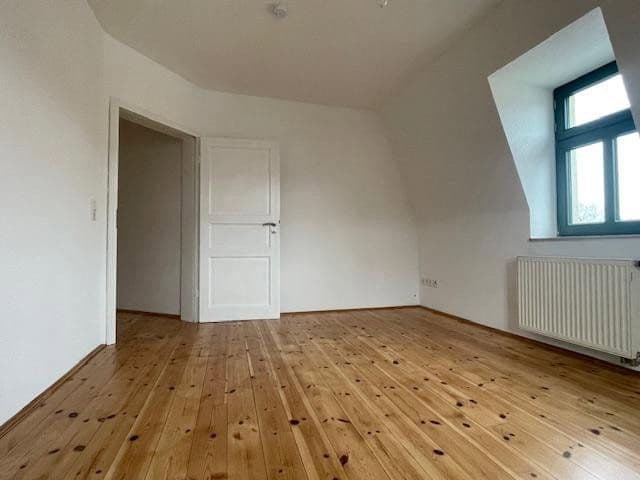Pronájem bytu 4+1 86 m², Österreicher Str. 44, Dresden, Sasko Pronájem bytu 4+1 86 m², Österreicher Str. 44, Dresden, Sasko