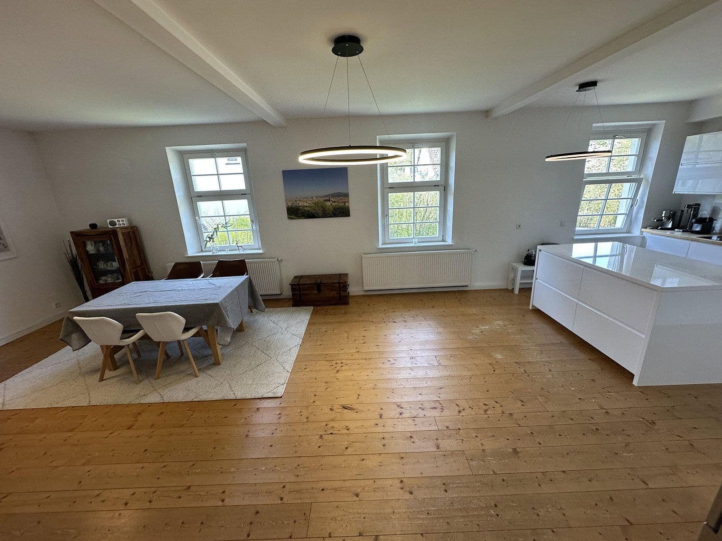 Pronájem bytu 4+1 155 m², Döncheweg, Kassel, Hessen Pronájem bytu 4+1 155 m², Döncheweg, Kassel, Hessen