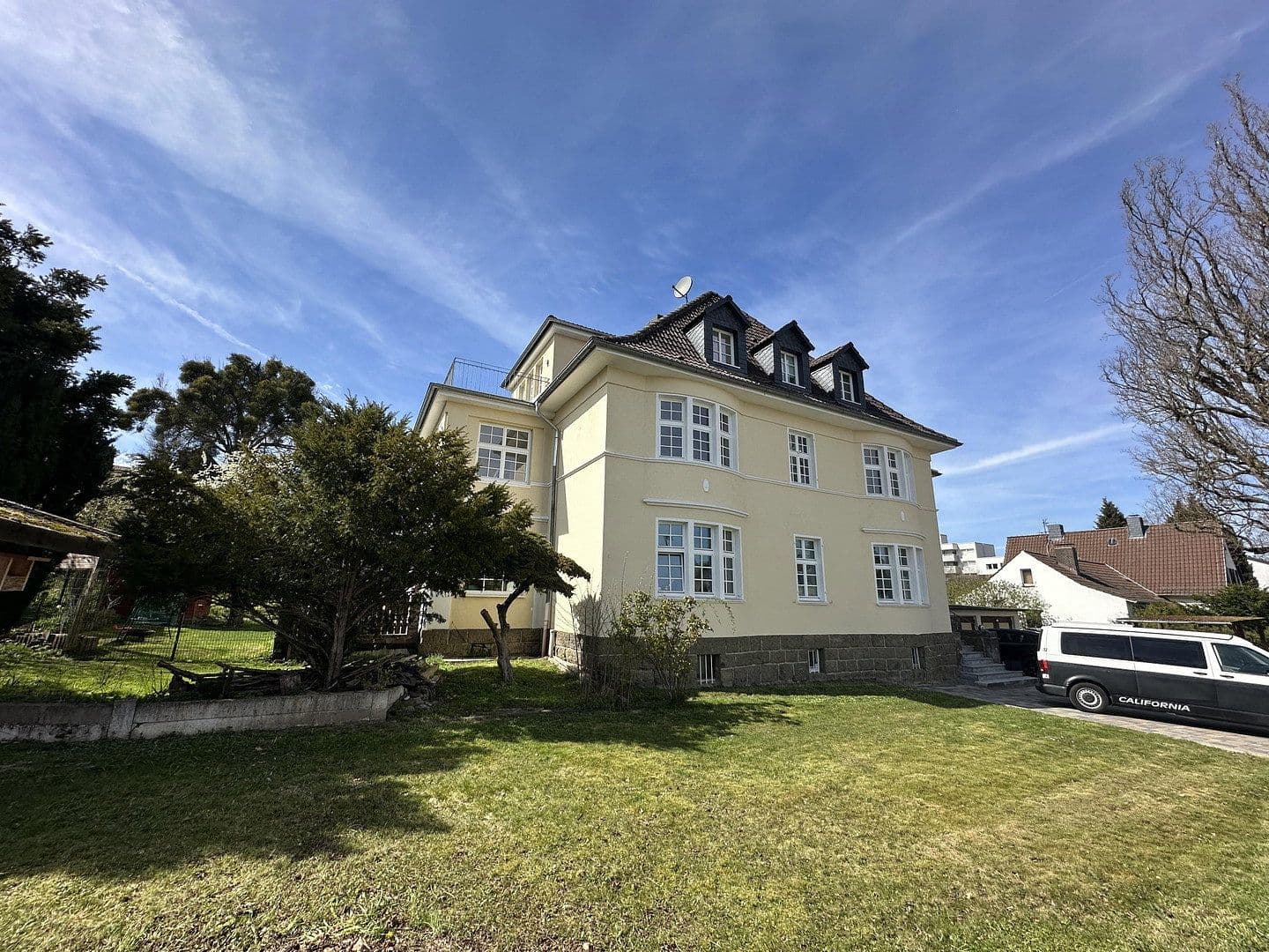 Pronájem bytu 4+1 155 m², Döncheweg, Kassel, Hessen Pronájem bytu 4+1 155 m², Döncheweg, Kassel, Hessen