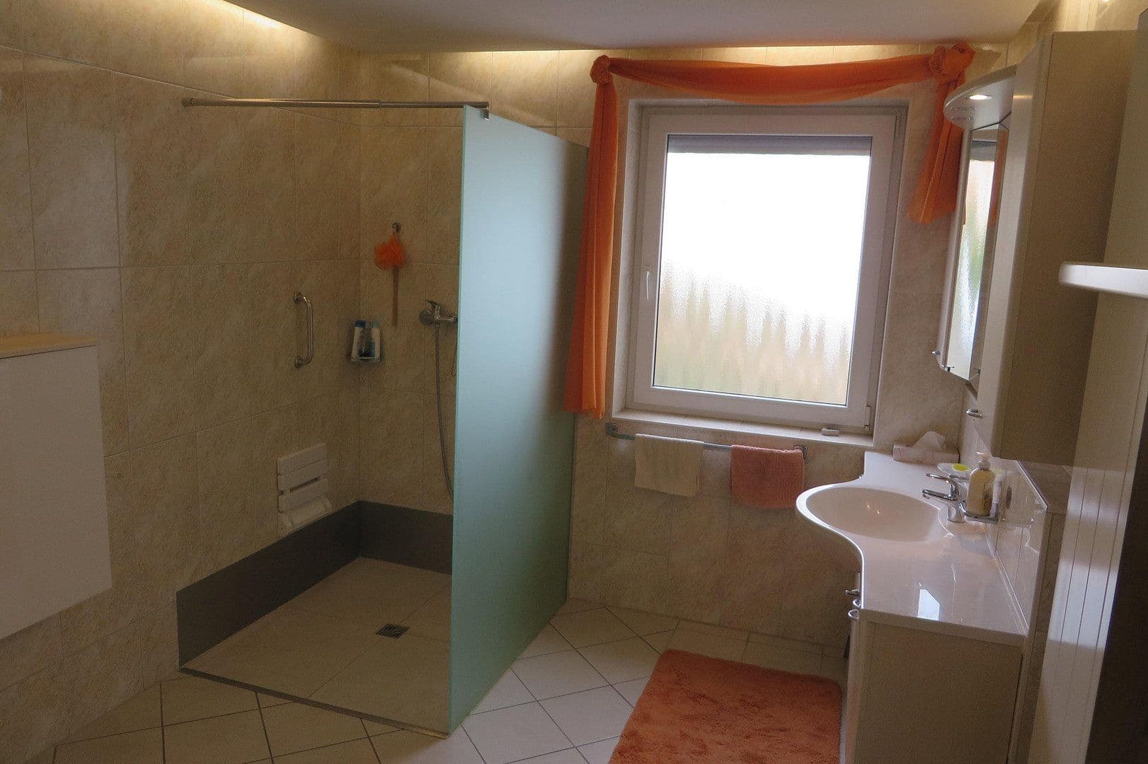 Prodej domu 165 m², pozemek 718 m², Remshalden, Bádensko-Württembersko Prodej domu 165 m², pozemek 718 m², Remshalden, Bádensko-Württembersko