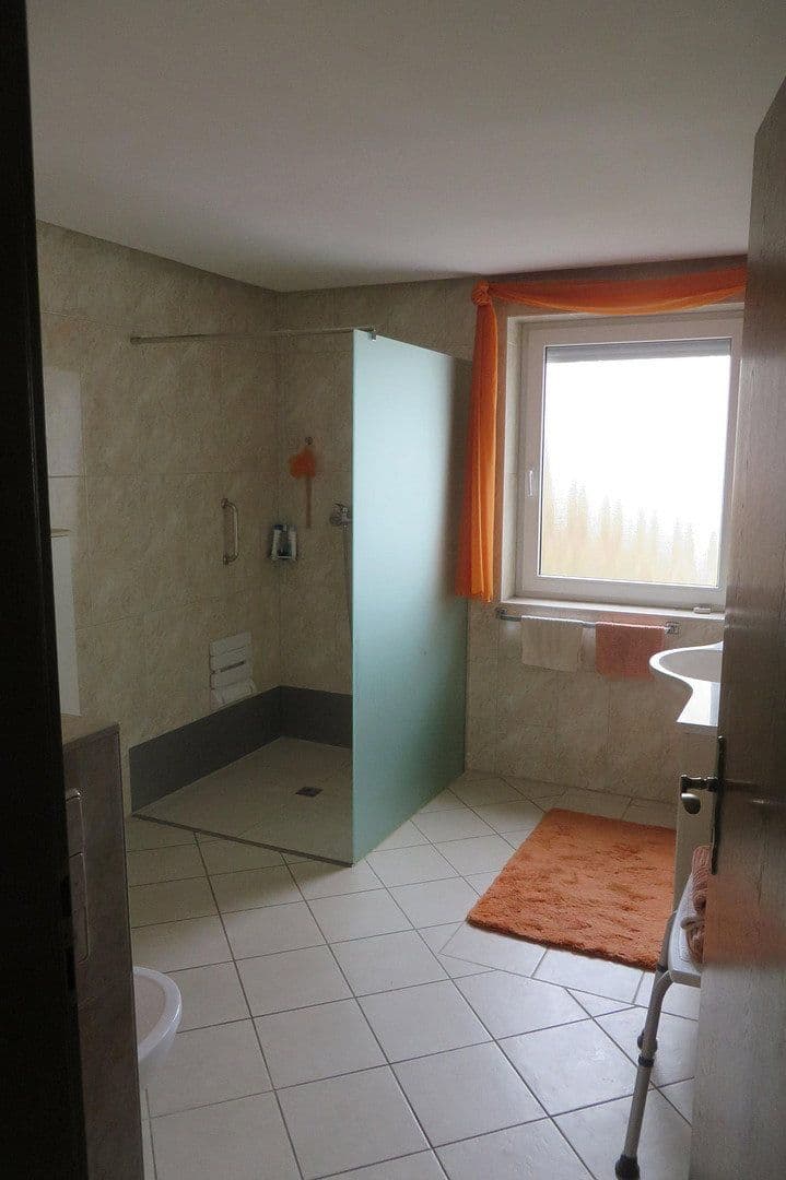 Prodej domu 165 m², pozemek 718 m², Remshalden, Bádensko-Württembersko Prodej domu 165 m², pozemek 718 m², Remshalden, Bádensko-Württembersko