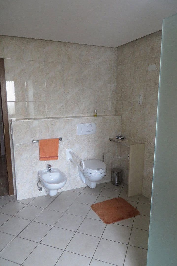 Prodej domu 165 m², pozemek 718 m², Remshalden, Bádensko-Württembersko Prodej domu 165 m², pozemek 718 m², Remshalden, Bádensko-Württembersko