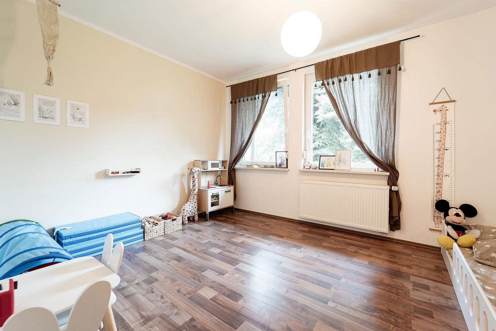 Prodej bytu 4+1 136 m², Pforzheim, Bádensko-Württembersko Prodej bytu 4+1 136 m², Pforzheim, Bádensko-Württembersko