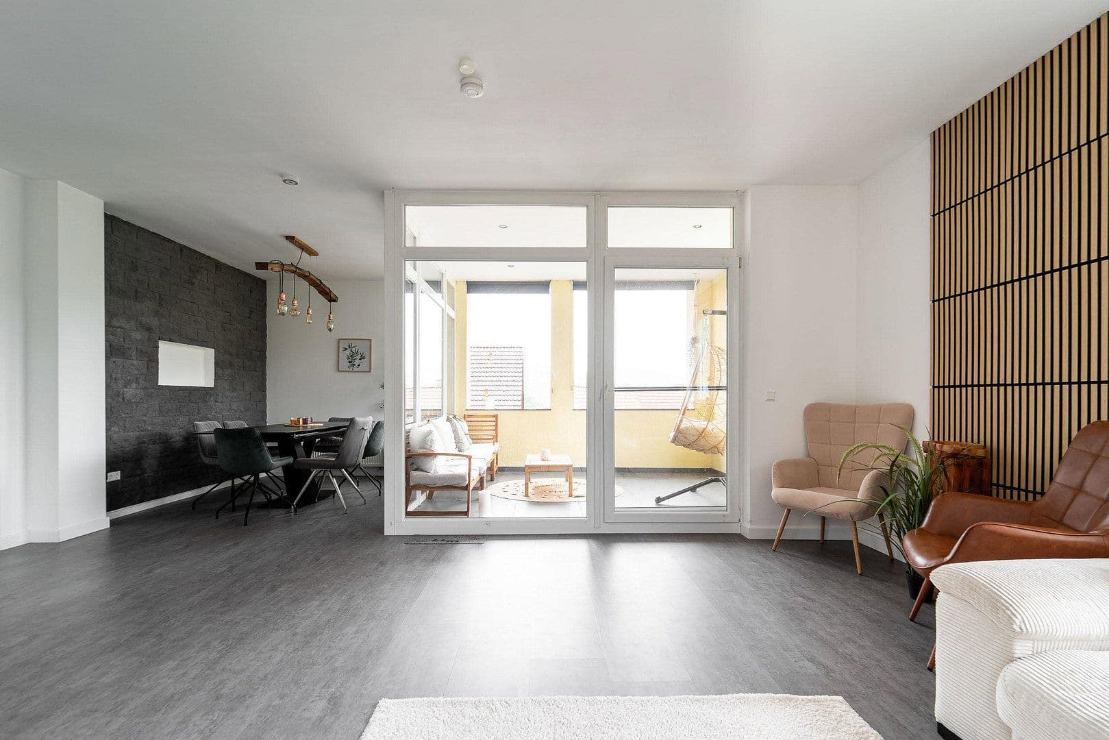 Prodej bytu 4+1 136 m², Pforzheim, Bádensko-Württembersko Prodej bytu 4+1 136 m², Pforzheim, Bádensko-Württembersko