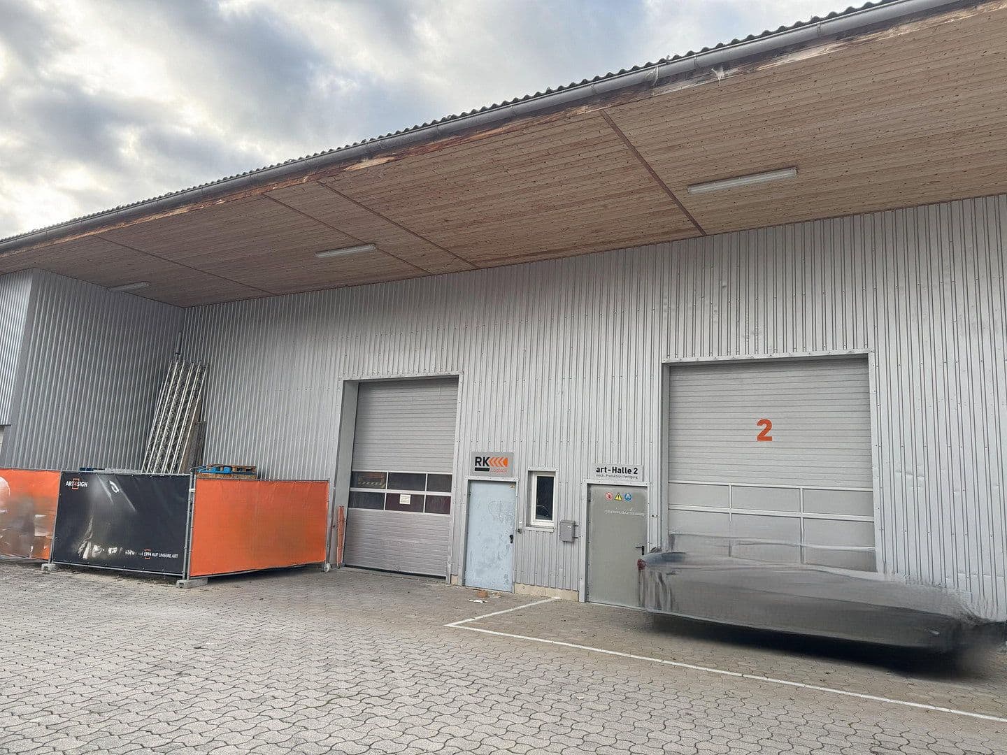 Pronájem nebytového prostoru 600 m², Lauterbachstr.17, Geretsried, Bavorsko Pronájem nebytového prostoru 600 m², Lauterbachstr.17, Geretsried, Bavorsko