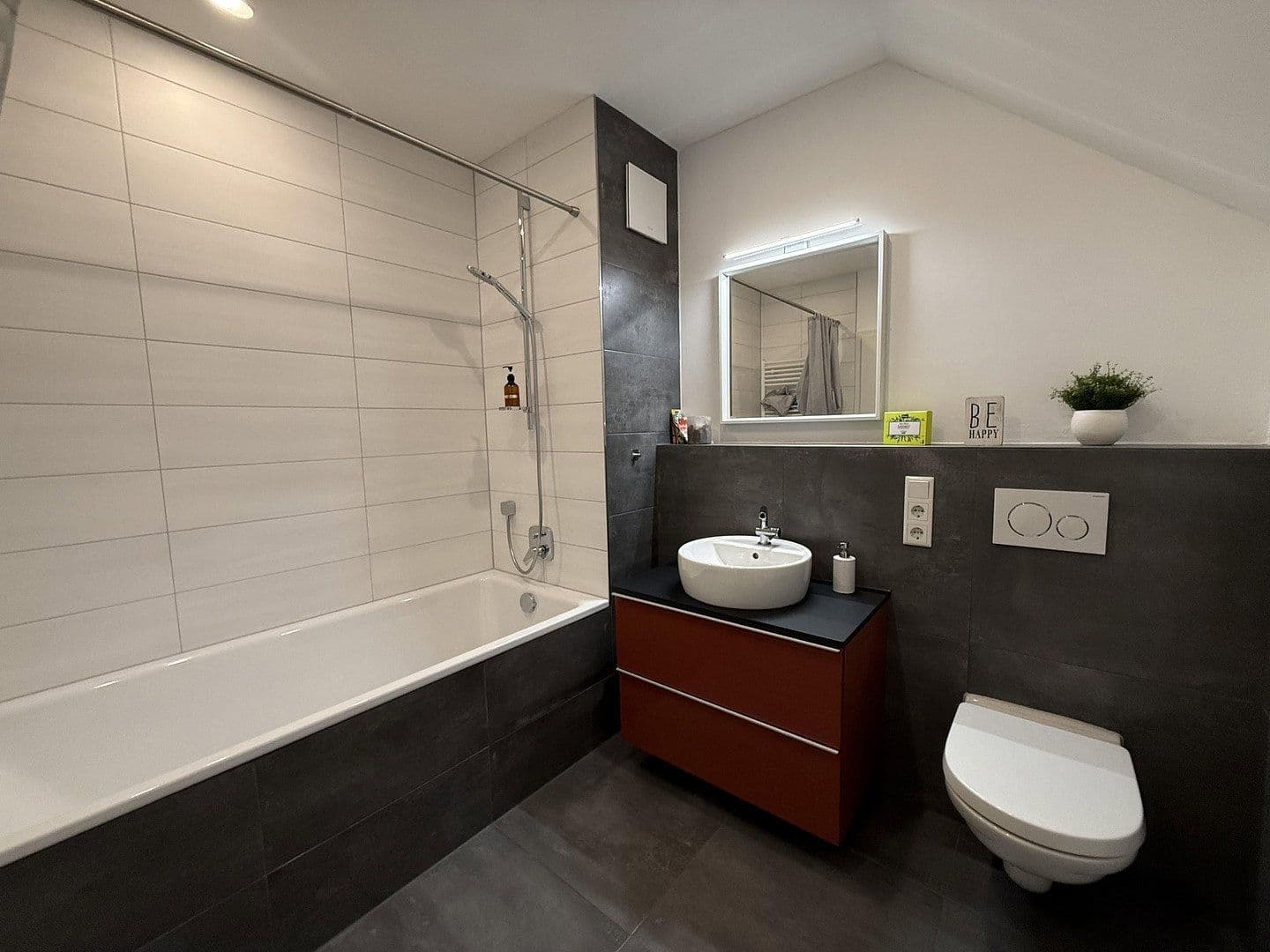 Prodej domu 165 m², pozemek 380 m², Nürnberg, Bavorsko Prodej domu 165 m², pozemek 380 m², Nürnberg, Bavorsko