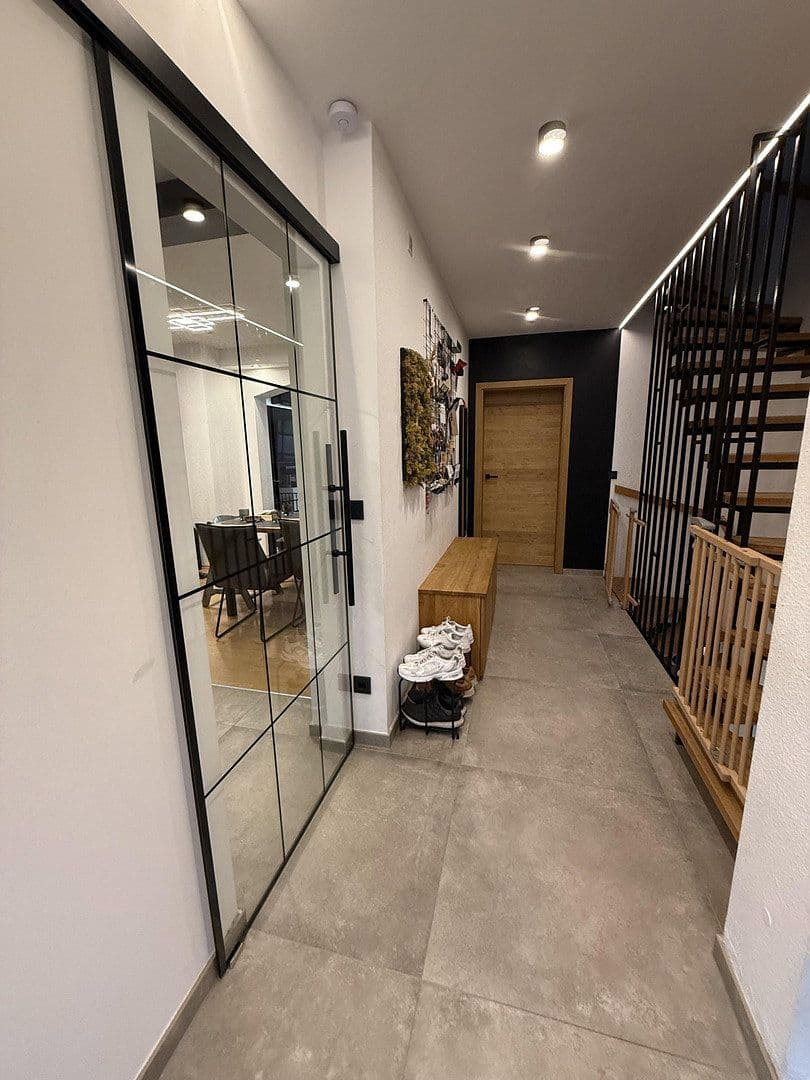 Prodej domu 165 m², pozemek 380 m², Nürnberg, Bavorsko Prodej domu 165 m², pozemek 380 m², Nürnberg, Bavorsko