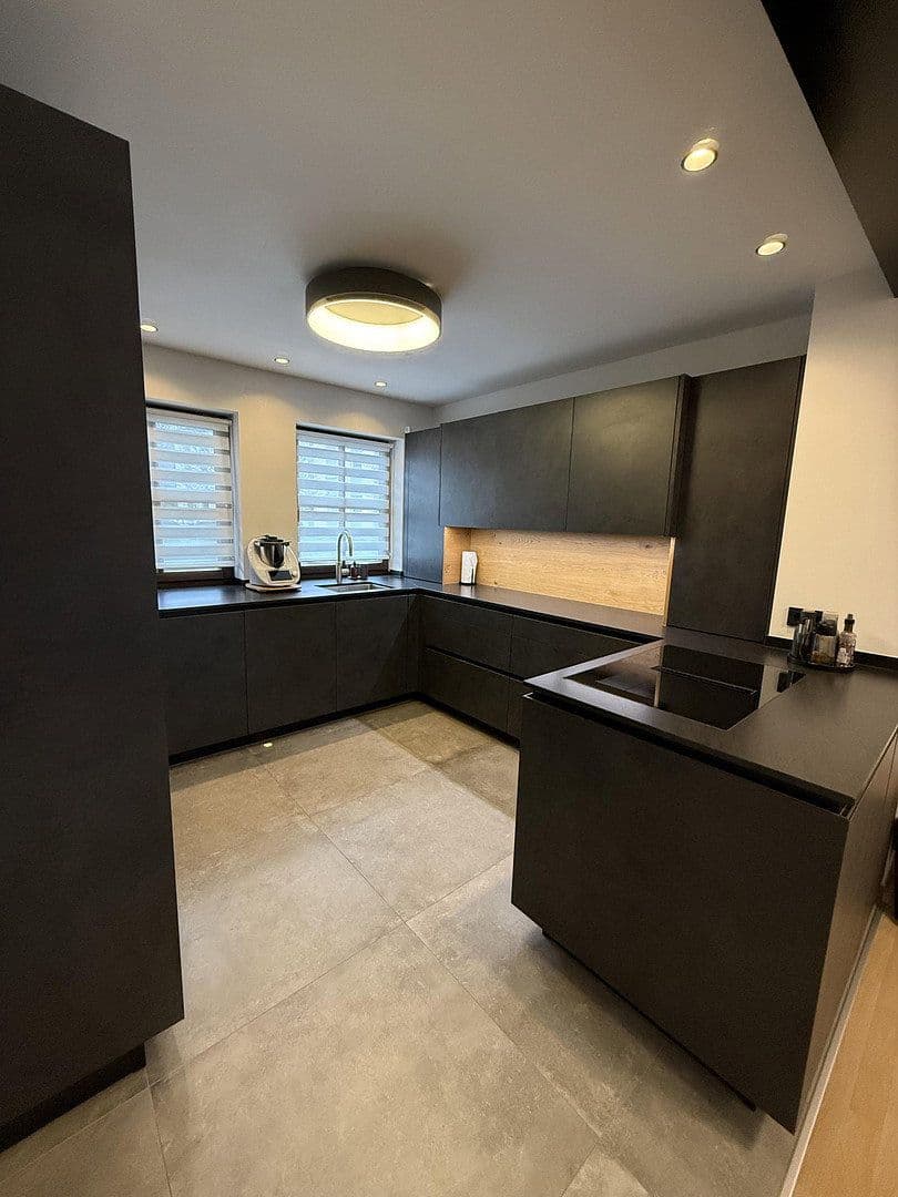 Prodej domu 165 m², pozemek 380 m², Nürnberg, Bavorsko Prodej domu 165 m², pozemek 380 m², Nürnberg, Bavorsko