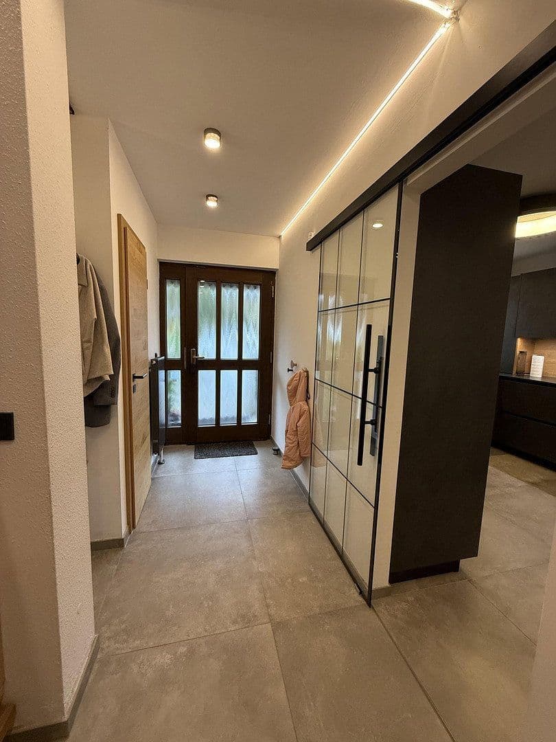 Prodej domu 165 m², pozemek 380 m², Nürnberg, Bavorsko Prodej domu 165 m², pozemek 380 m², Nürnberg, Bavorsko