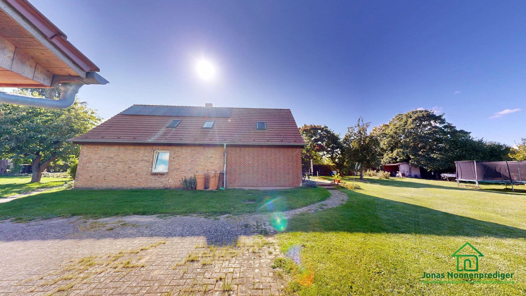 Prodej domu 185 m², pozemek 8.658 m², Bahnhofsweg 8, Alt Sührkow, Mecklenburg-Vorpommern Prodej domu 185 m², pozemek 8.658 m², Bahnhofsweg 8, Alt Sührkow, Mecklenburg-Vorpommern