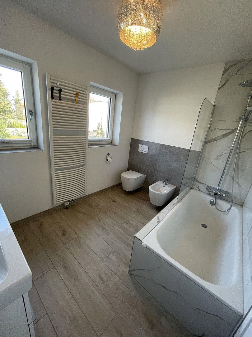 Pronájem domu 200 m², pozemek 479 m², Gröbenzell, Bavorsko Pronájem domu 200 m², pozemek 479 m², Gröbenzell, Bavorsko