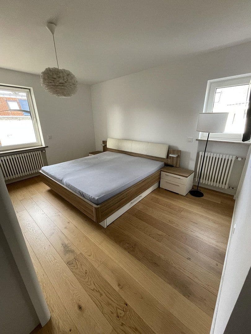 Pronájem domu 200 m², pozemek 479 m², Gröbenzell, Bavorsko Pronájem domu 200 m², pozemek 479 m², Gröbenzell, Bavorsko