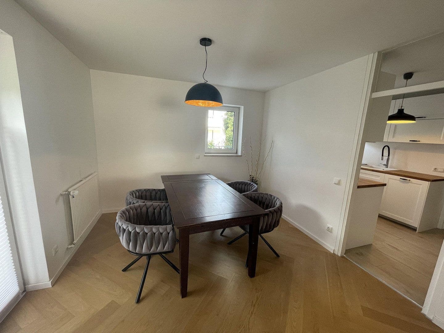 Pronájem domu 200 m², pozemek 479 m², Gröbenzell, Bavorsko Pronájem domu 200 m², pozemek 479 m², Gröbenzell, Bavorsko