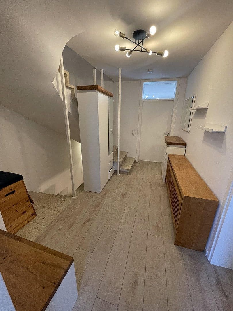 Pronájem domu 200 m², pozemek 479 m², Gröbenzell, Bavorsko Pronájem domu 200 m², pozemek 479 m², Gröbenzell, Bavorsko