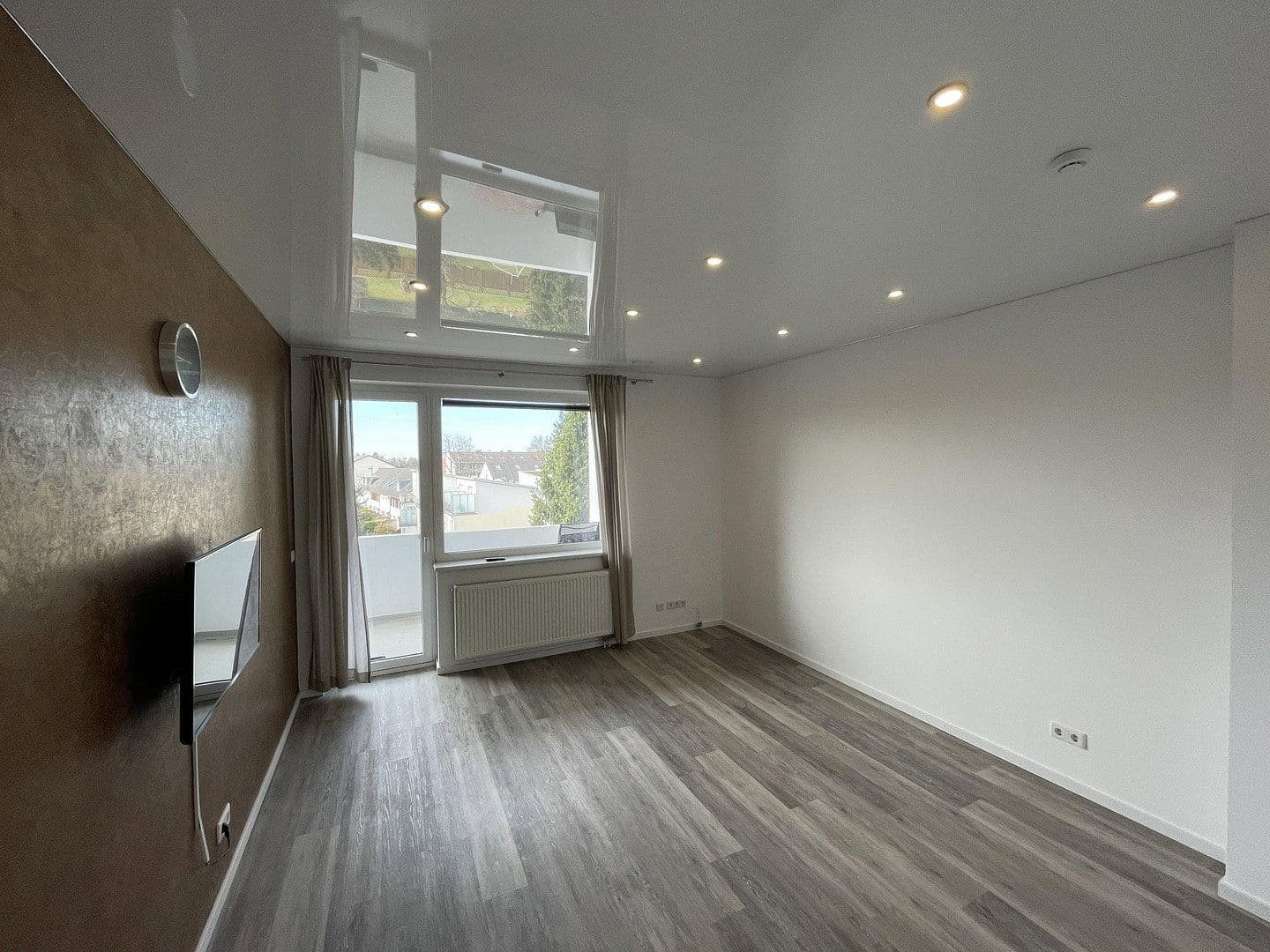 Prodej bytu 3+1 68 m², Aachenerstr. 157, Düsseldorf, Severní Porýní-Vestfálsko Prodej bytu 3+1 68 m², Aachenerstr. 157, Düsseldorf, Severní Porýní-Vestfálsko