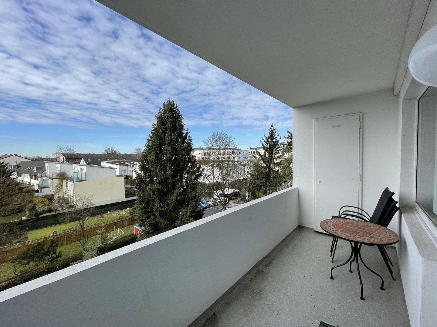 Prodej bytu 3+1 68 m², Aachenerstr. 157, Düsseldorf, Severní Porýní-Vestfálsko Prodej bytu 3+1 68 m², Aachenerstr. 157, Düsseldorf, Severní Porýní-Vestfálsko