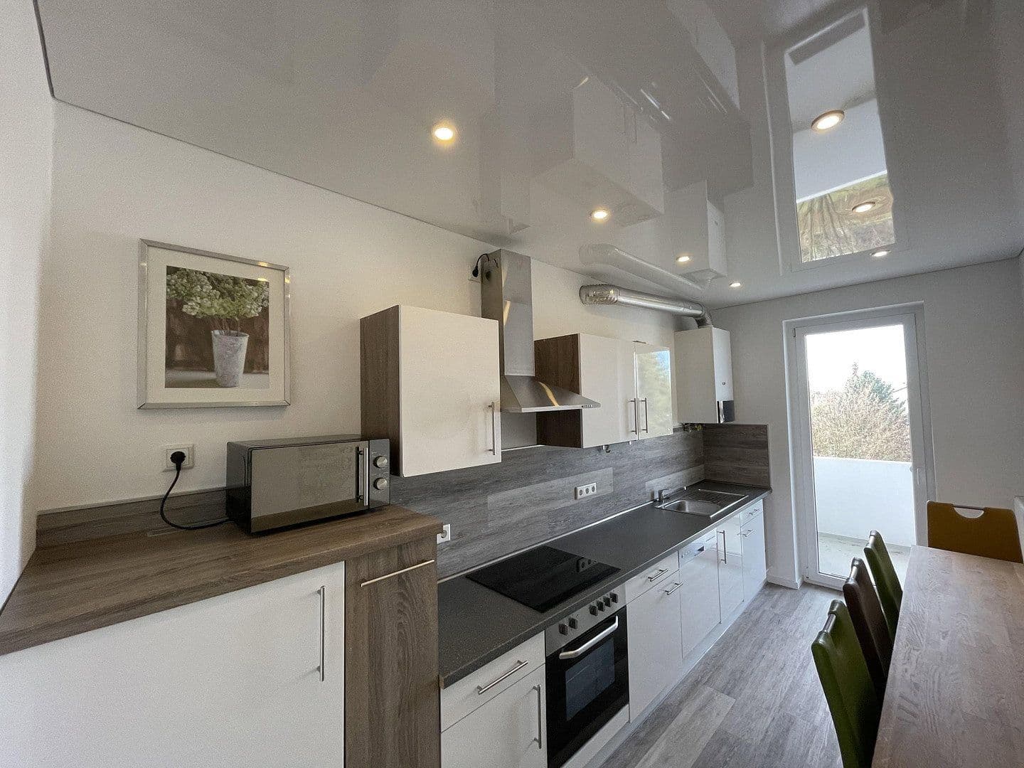 Prodej bytu 3+1 68 m², Aachenerstr. 157, Düsseldorf, Severní Porýní-Vestfálsko Prodej bytu 3+1 68 m², Aachenerstr. 157, Düsseldorf, Severní Porýní-Vestfálsko