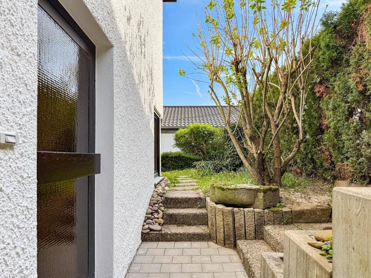 Pronájem domu 119 m², pozemek 316 m², Fichtestraße 40/1, Heilbronn, Bádensko-Württembersko Pronájem domu 119 m², pozemek 316 m², Fichtestraße 40/1, Heilbronn, Bádensko-Württembersko