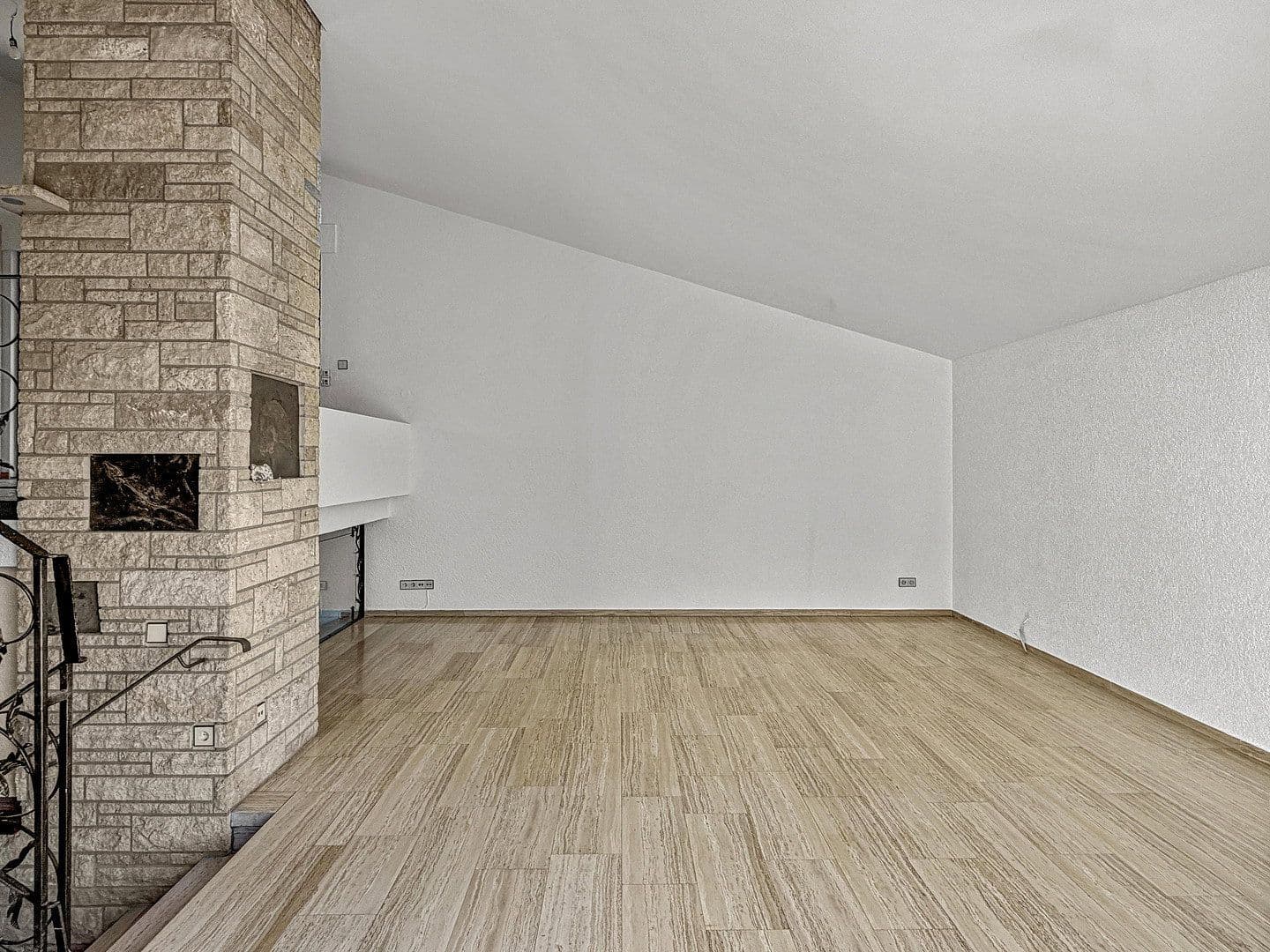 Pronájem domu 119 m², pozemek 316 m², Fichtestraße 40/1, Heilbronn, Bádensko-Württembersko Pronájem domu 119 m², pozemek 316 m², Fichtestraße 40/1, Heilbronn, Bádensko-Württembersko