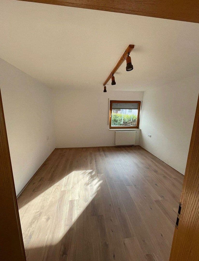 Prodej bytu 3+1 96 m², Neckartalstraße 32, Sulz am Neckar, Bádensko-Württembersko Prodej bytu 3+1 96 m², Neckartalstraße 32, Sulz am Neckar, Bádensko-Württembersko