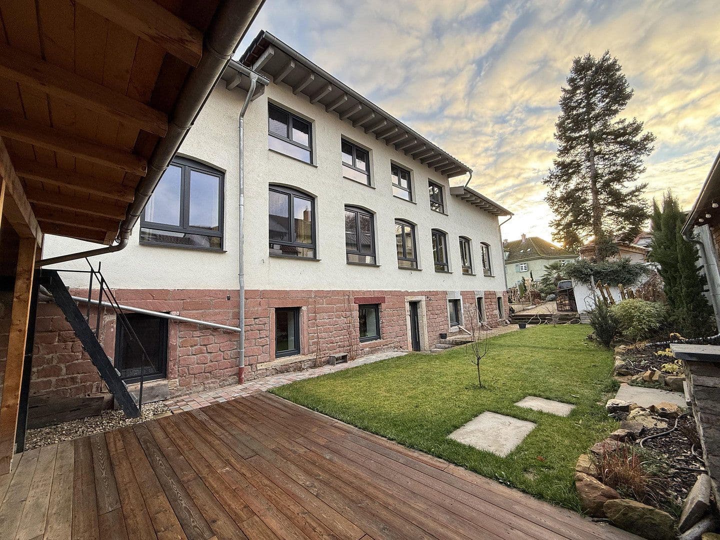 Prodej domu 189 m², pozemek 519 m², Wegelnburgstraße 54, Ludwigshafen, Porýní-Falc Prodej domu 189 m², pozemek 519 m², Wegelnburgstraße 54, Ludwigshafen, Porýní-Falc