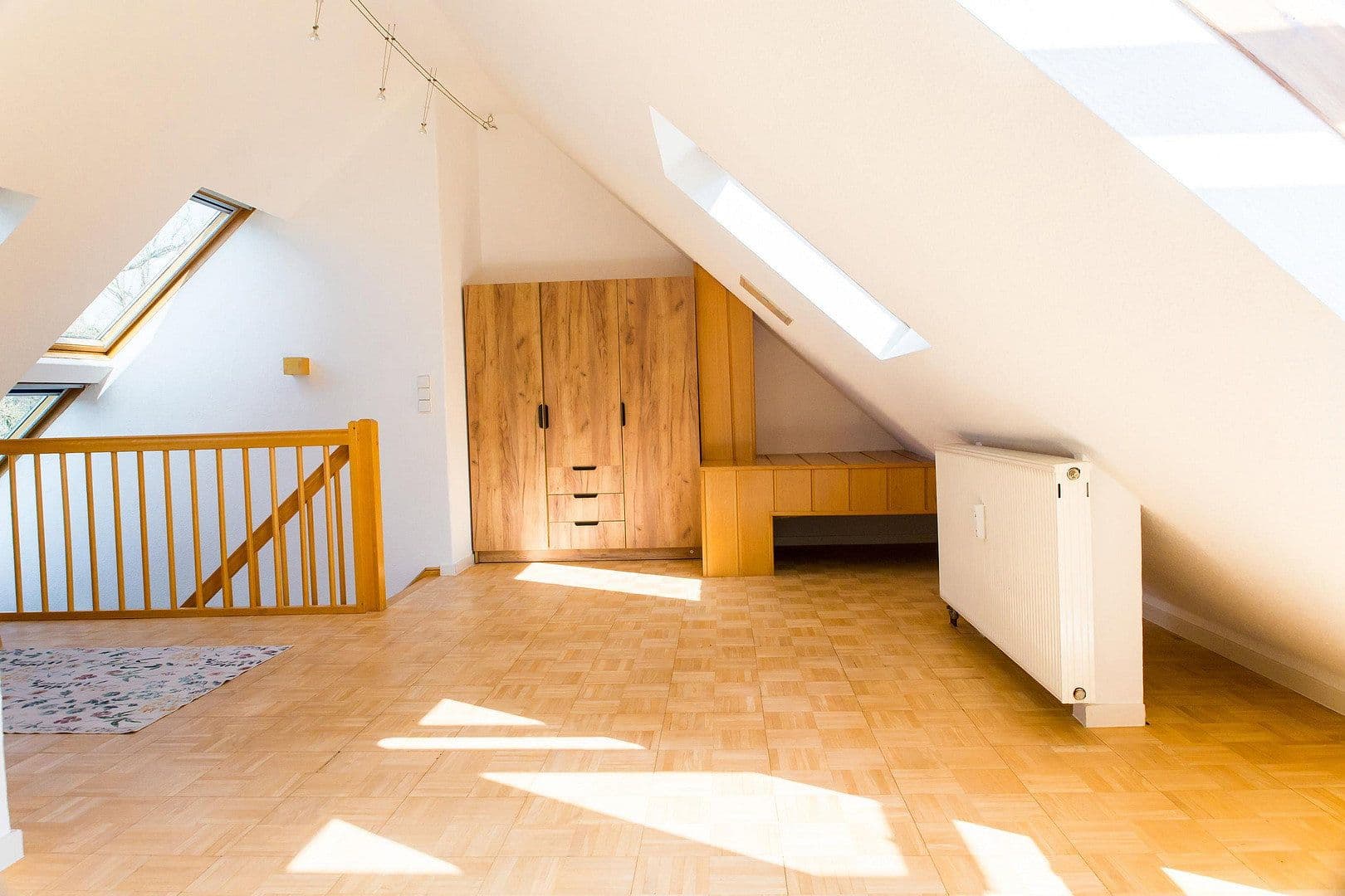 Pronájem bytu 2+kk 65 m², Stuttgart, Bádensko-Württembersko Pronájem bytu 2+kk 65 m², Stuttgart, Bádensko-Württembersko