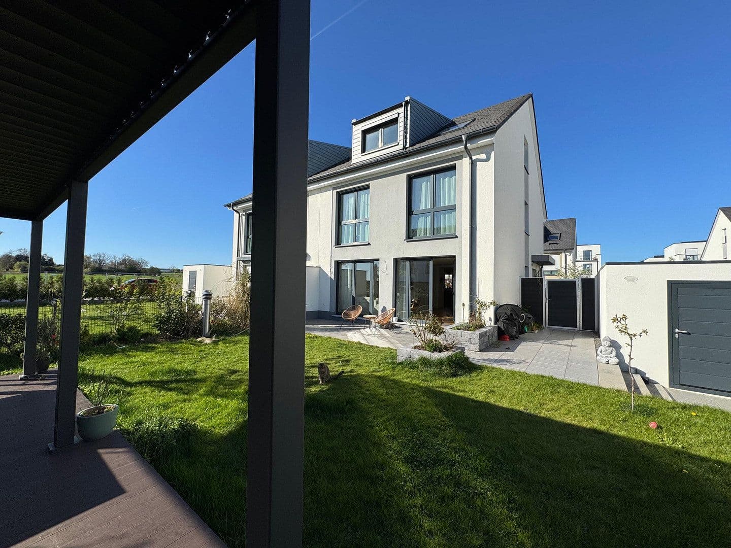 Prodej domu 192 m², pozemek 353 m², Wiesbaden, Hessen Prodej domu 192 m², pozemek 353 m², Wiesbaden, Hessen