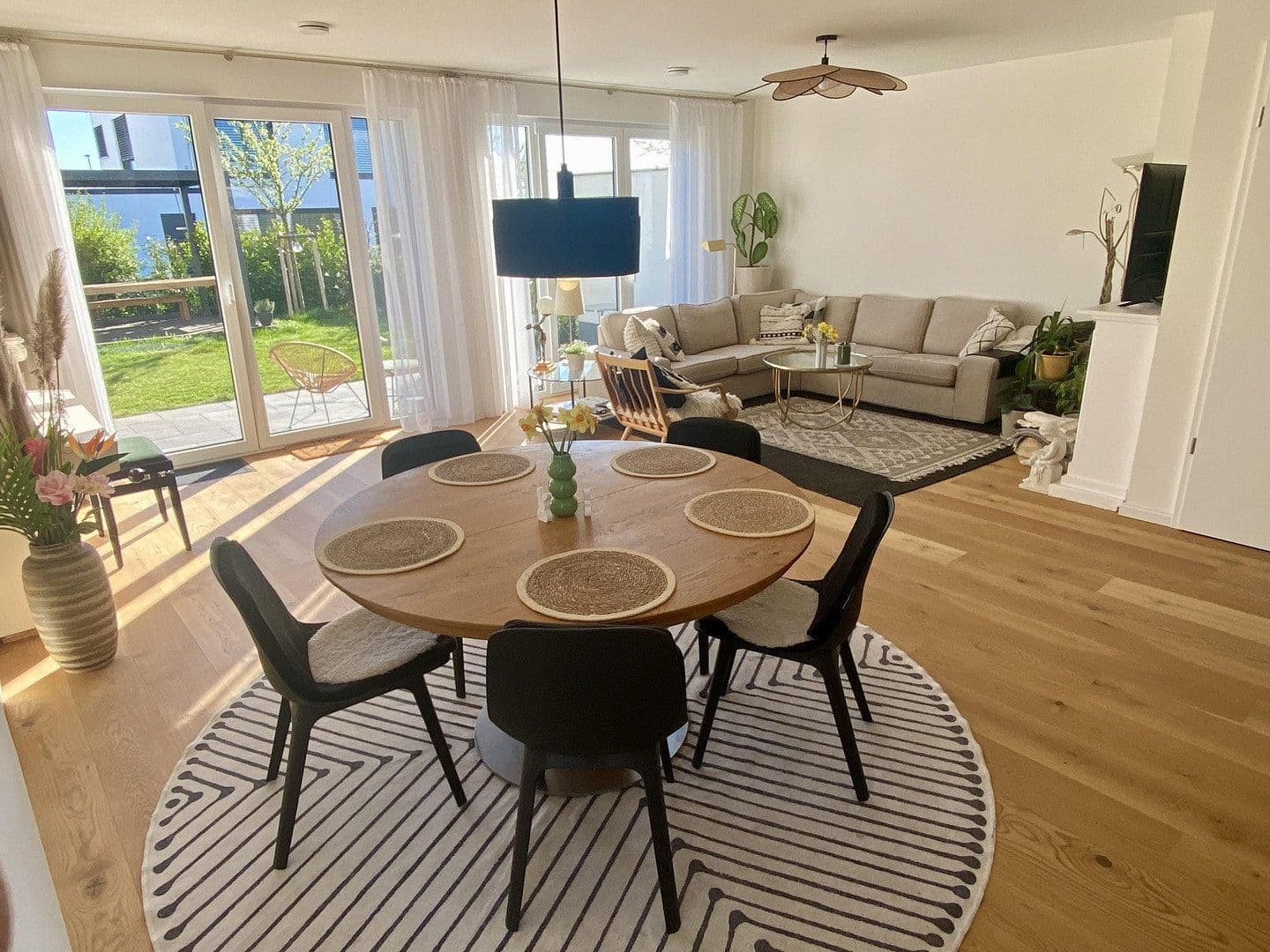 Prodej domu 192 m², pozemek 353 m², Wiesbaden, Hessen Prodej domu 192 m², pozemek 353 m², Wiesbaden, Hessen