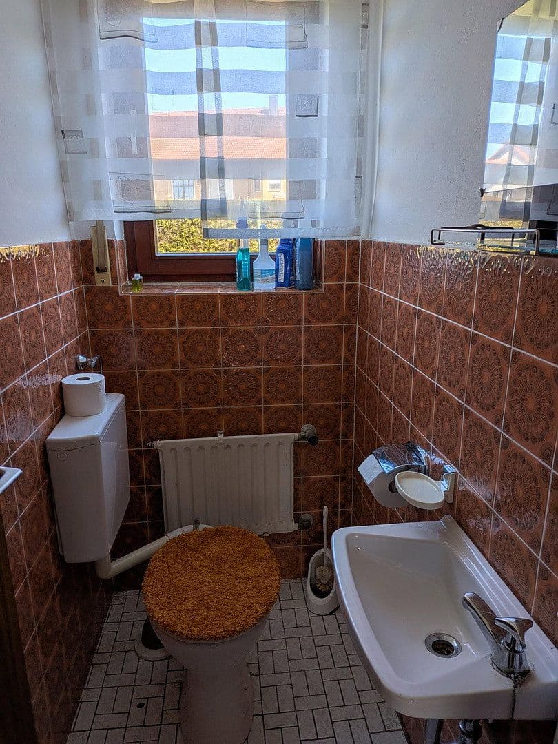 Prodej domu 175 m², pozemek 925 m², Schellenbachstr. 7, Eslarn, Bavorsko Prodej domu 175 m², pozemek 925 m², Schellenbachstr. 7, Eslarn, Bavorsko