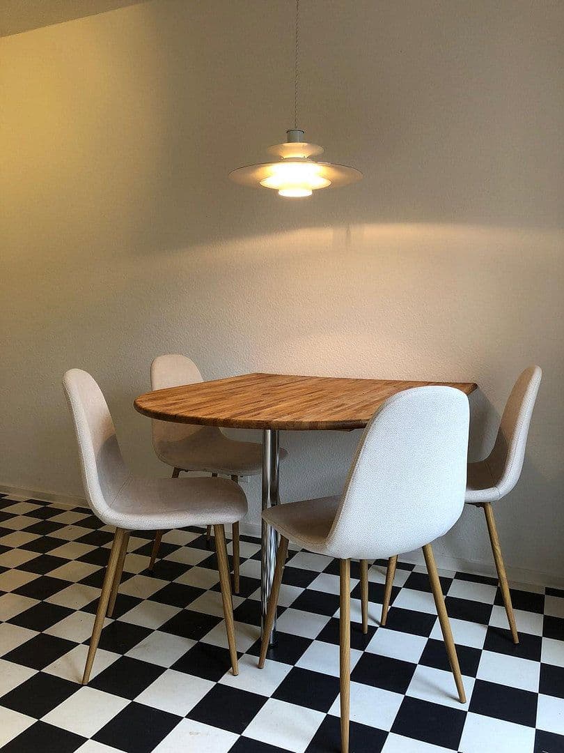 Pronájem domu 150 m², pozemek 1.000 m², Bammental, Bádensko-Württembersko Pronájem domu 150 m², pozemek 1.000 m², Bammental, Bádensko-Württembersko