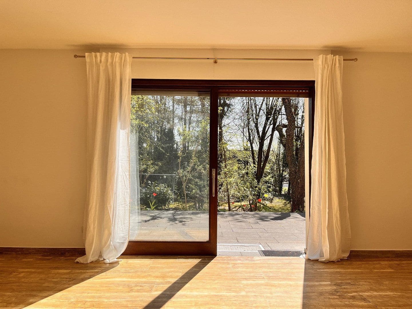 Pronájem domu 150 m², pozemek 1.000 m², Bammental, Bádensko-Württembersko Pronájem domu 150 m², pozemek 1.000 m², Bammental, Bádensko-Württembersko