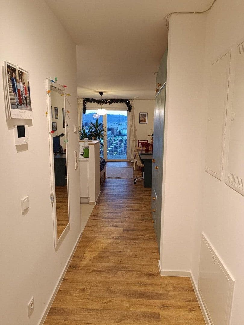 Pronájem bytu 1+1 36 m², Breisacher Straße 141, Freiburg im Breisgau, Bádensko-Württembersko Pronájem bytu 1+1 36 m², Breisacher Straße 141, Freiburg im Breisgau, Bádensko-Württembersko