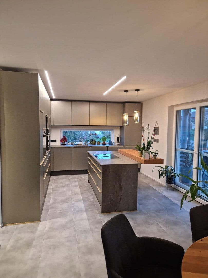 Pronájem bytu 3+1 108 m², Alemannenring 38, Ehingen, Bavorsko Pronájem bytu 3+1 108 m², Alemannenring 38, Ehingen, Bavorsko