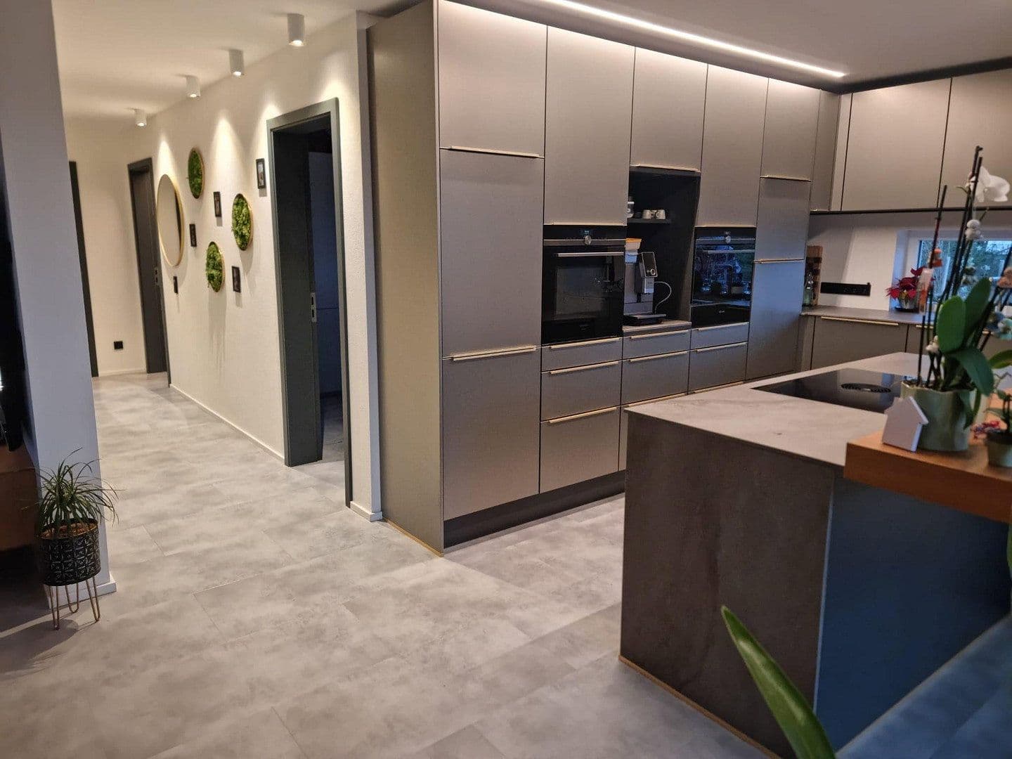 Pronájem bytu 3+1 108 m², Alemannenring 38, Ehingen, Bavorsko Pronájem bytu 3+1 108 m², Alemannenring 38, Ehingen, Bavorsko