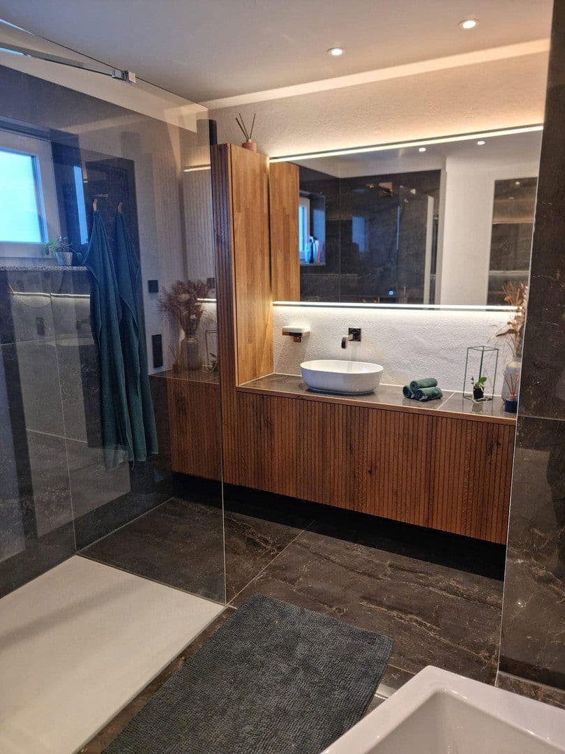 Pronájem bytu 3+1 108 m², Alemannenring 38, Ehingen, Bavorsko Pronájem bytu 3+1 108 m², Alemannenring 38, Ehingen, Bavorsko