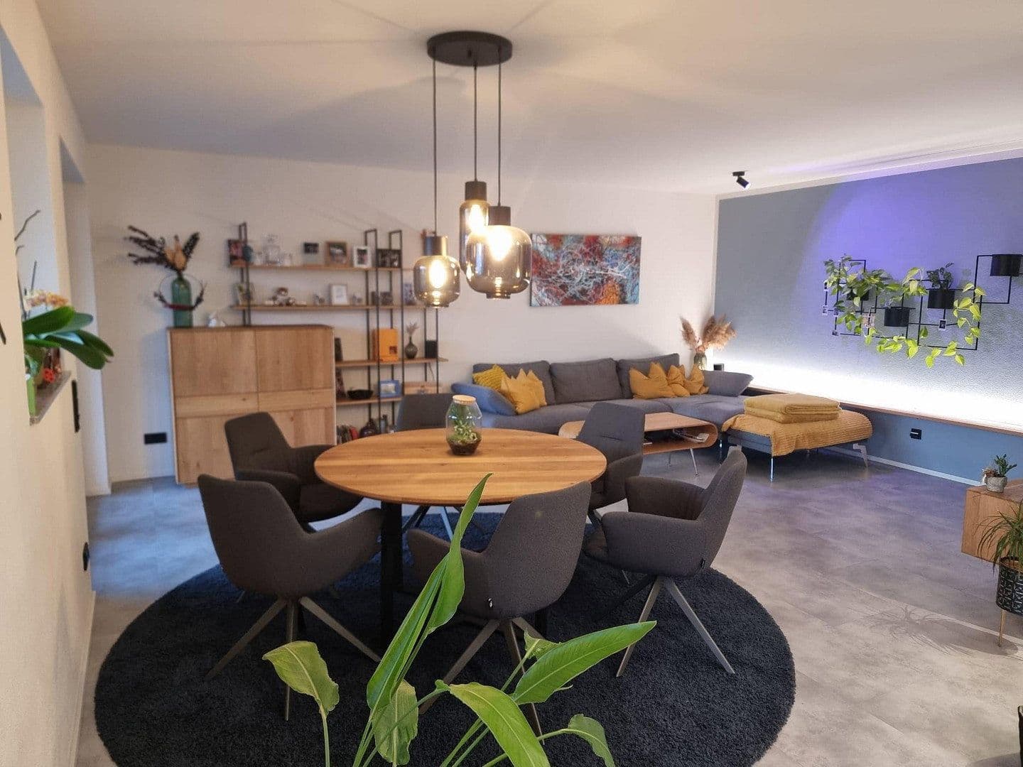 Pronájem bytu 3+1 108 m², Alemannenring 38, Ehingen, Bavorsko Pronájem bytu 3+1 108 m², Alemannenring 38, Ehingen, Bavorsko