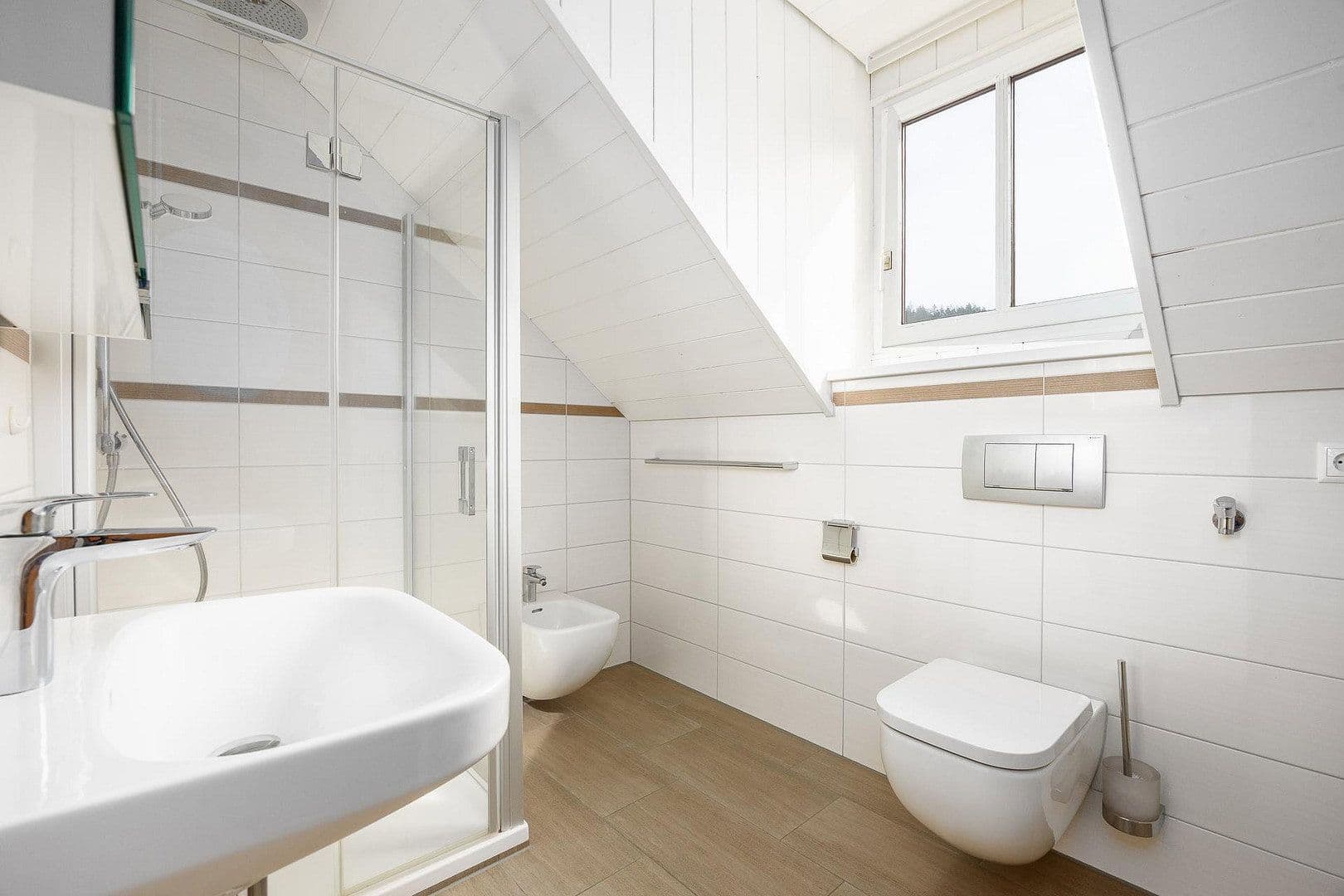 Prodej domu 280 m², pozemek 4.460 m², Regen, Bavorsko Prodej domu 280 m², pozemek 4.460 m², Regen, Bavorsko