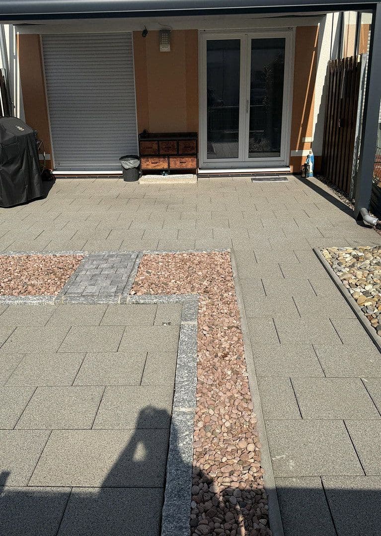 Prodej domu 137 m², pozemek 248 m², Adelsdorf, Bavorsko Prodej domu 137 m², pozemek 248 m², Adelsdorf, Bavorsko