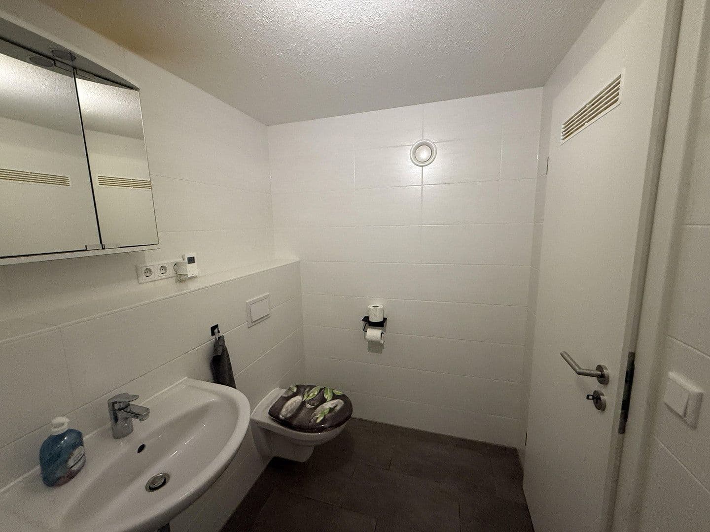 Prodej domu 137 m², pozemek 248 m², Adelsdorf, Bavorsko Prodej domu 137 m², pozemek 248 m², Adelsdorf, Bavorsko