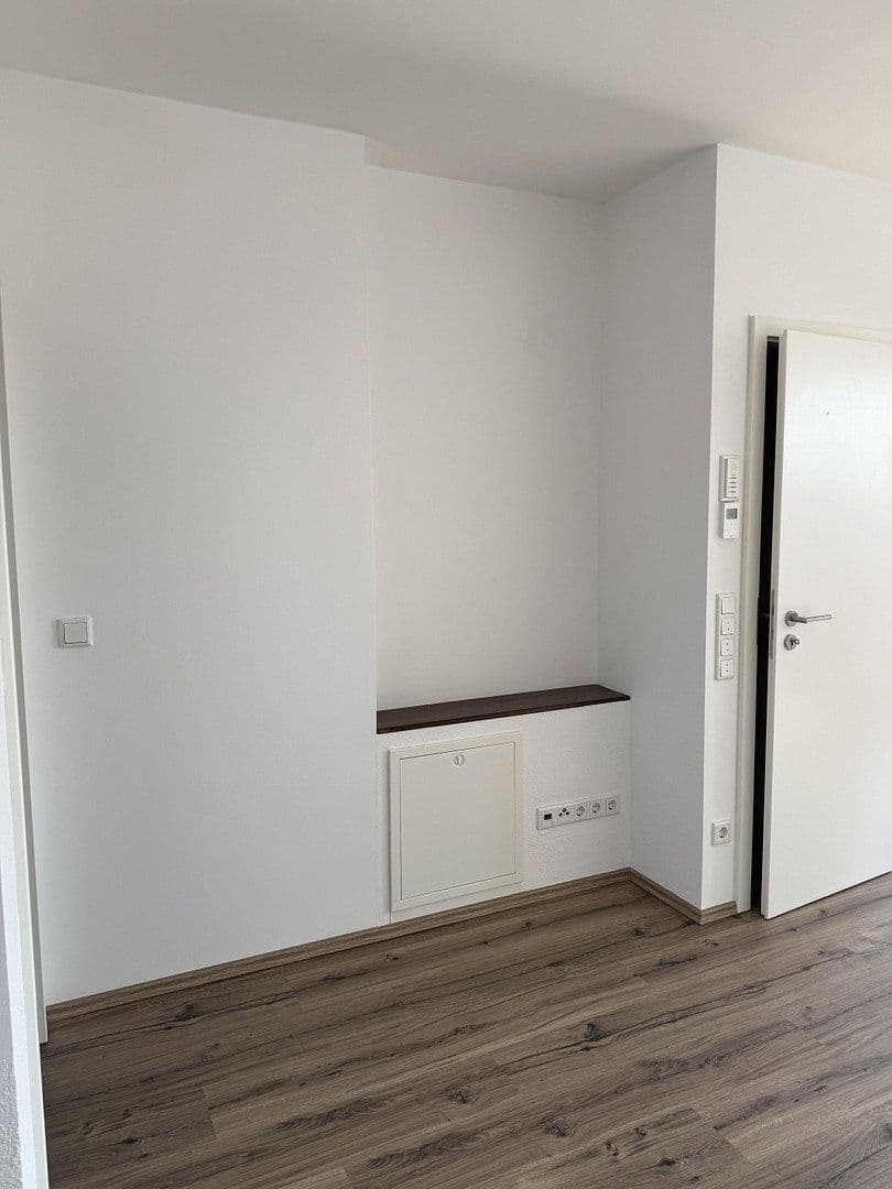 Prodej domu 137 m², pozemek 248 m², Adelsdorf, Bavorsko Prodej domu 137 m², pozemek 248 m², Adelsdorf, Bavorsko