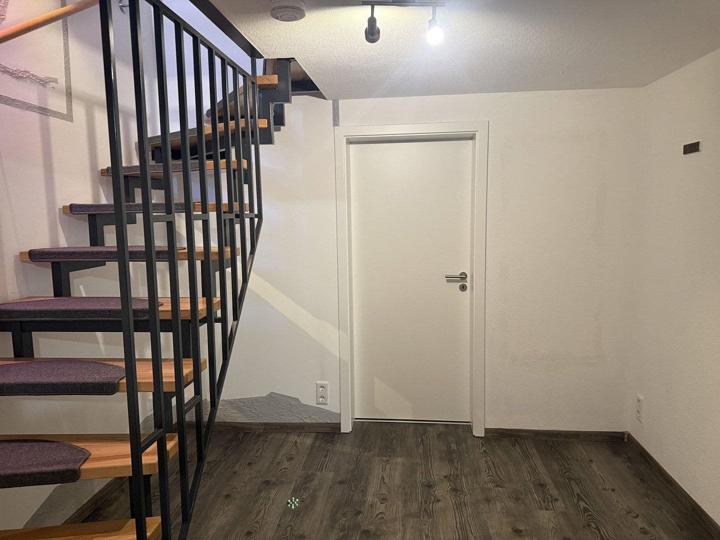 Prodej domu 137 m², pozemek 248 m², Adelsdorf, Bavorsko Prodej domu 137 m², pozemek 248 m², Adelsdorf, Bavorsko