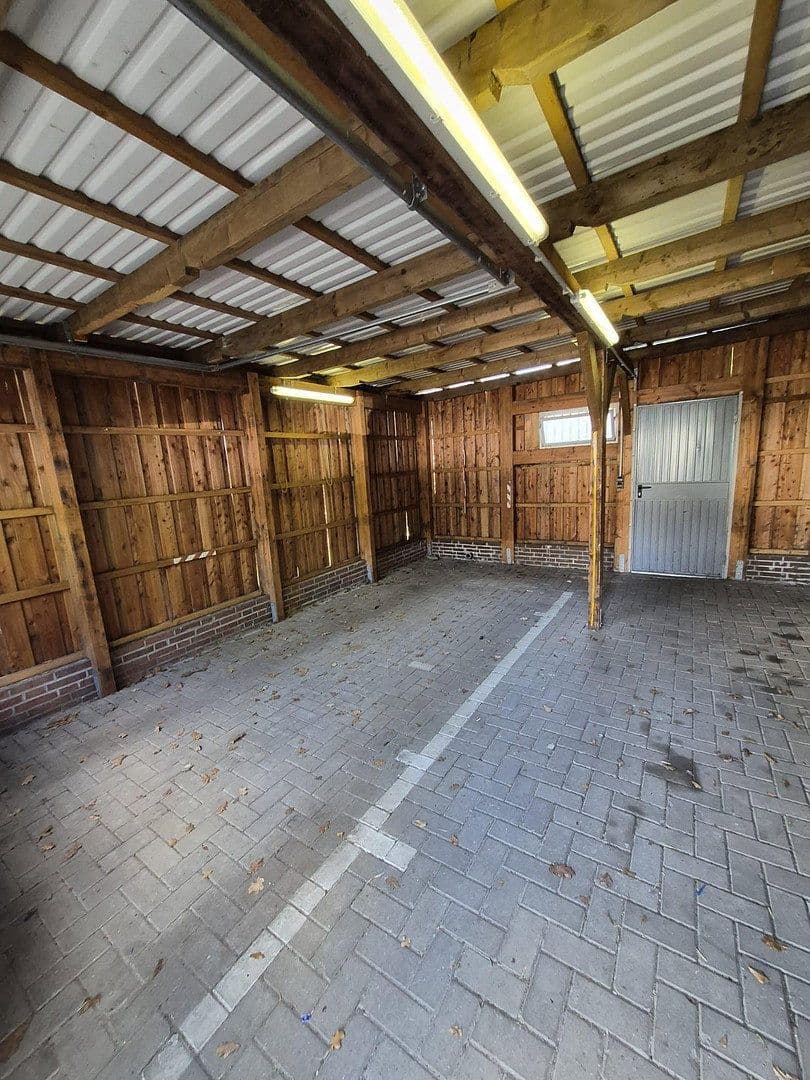 Prodej nebytového prostoru 875 m², Metjendorfer Landstraße 28, Wiefelstede, Dolní Sasko Prodej nebytového prostoru 875 m², Metjendorfer Landstraße 28, Wiefelstede, Dolní Sasko