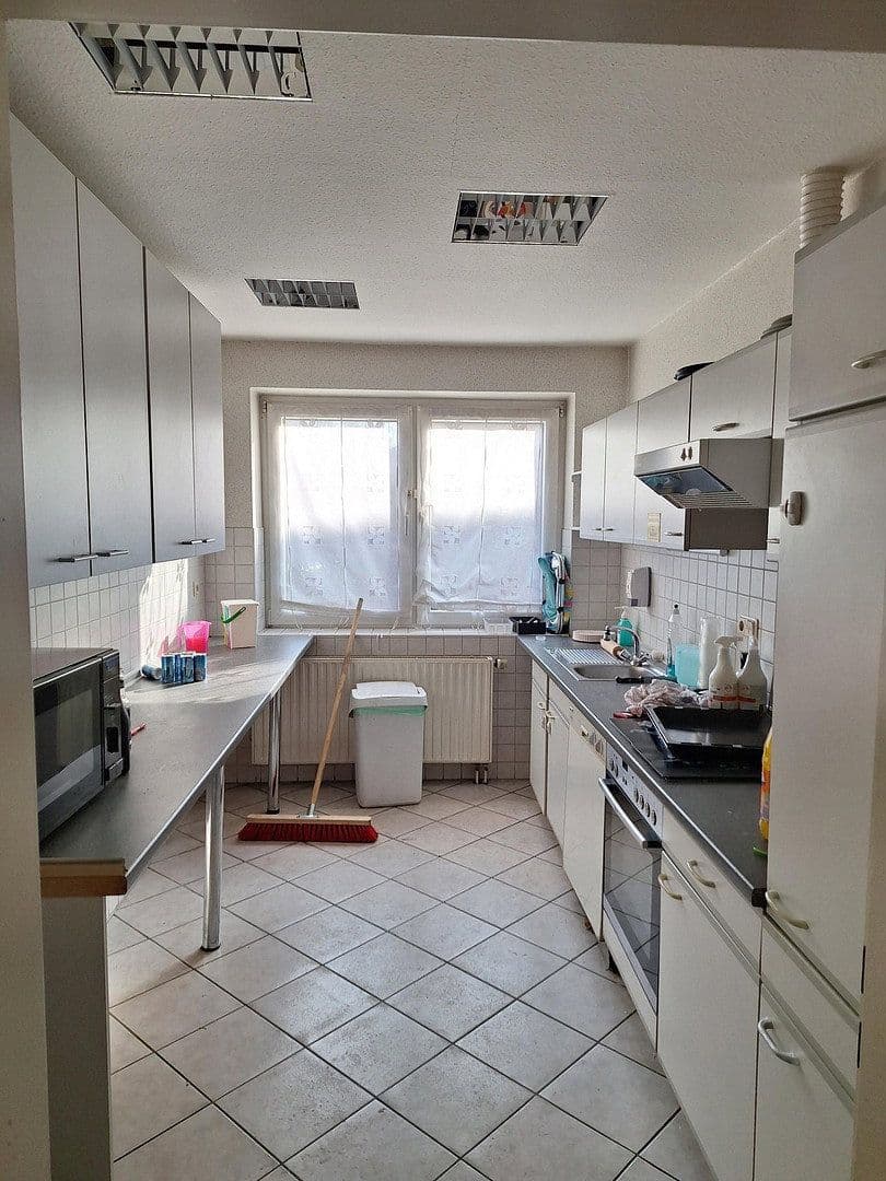 Prodej nebytového prostoru 875 m², Metjendorfer Landstraße 28, Wiefelstede, Dolní Sasko Prodej nebytového prostoru 875 m², Metjendorfer Landstraße 28, Wiefelstede, Dolní Sasko