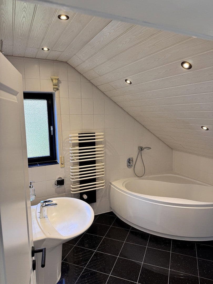 Prodej bytu 2+kk 77 m², Bad Schwalbach, Hessen Prodej bytu 2+kk 77 m², Bad Schwalbach, Hessen