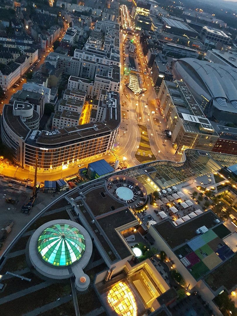 Pronájem bytu 2+1 61 m², Europa-Allee 2, Frankfurt am Main, Hessen Pronájem bytu 2+1 61 m², Europa-Allee 2, Frankfurt am Main, Hessen