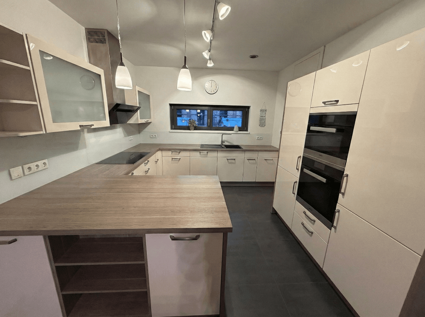 Prodej domu 169 m², pozemek 216 m², Heinrich-Diehl-Str. 16, Landau in der Pfalz, Porýní-Falc Prodej domu 169 m², pozemek 216 m², Heinrich-Diehl-Str. 16, Landau in der Pfalz, Porýní-Falc