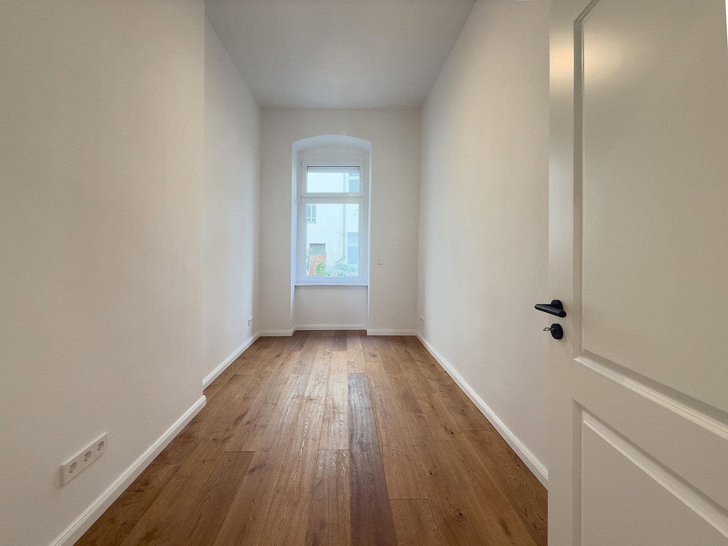 Prodej bytu 4+1 91 m², Berlin, Berlín Prodej bytu 4+1 91 m², Berlin, Berlín