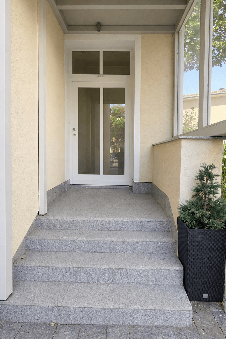 Prodej bytu 6+1 224 m², Berlin, Berlín Prodej bytu 6+1 224 m², Berlin, Berlín